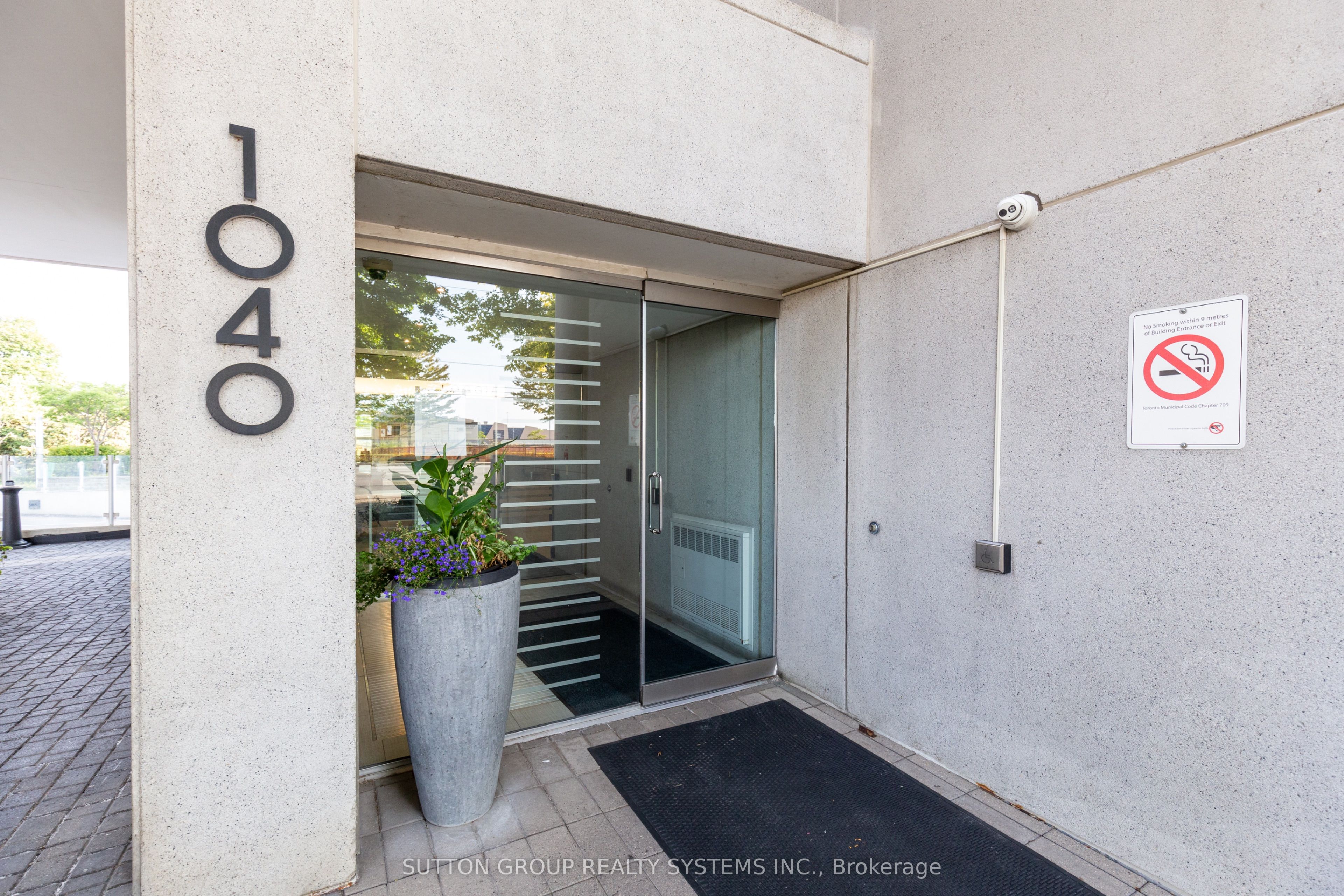 1040 The Queensway N/A 509