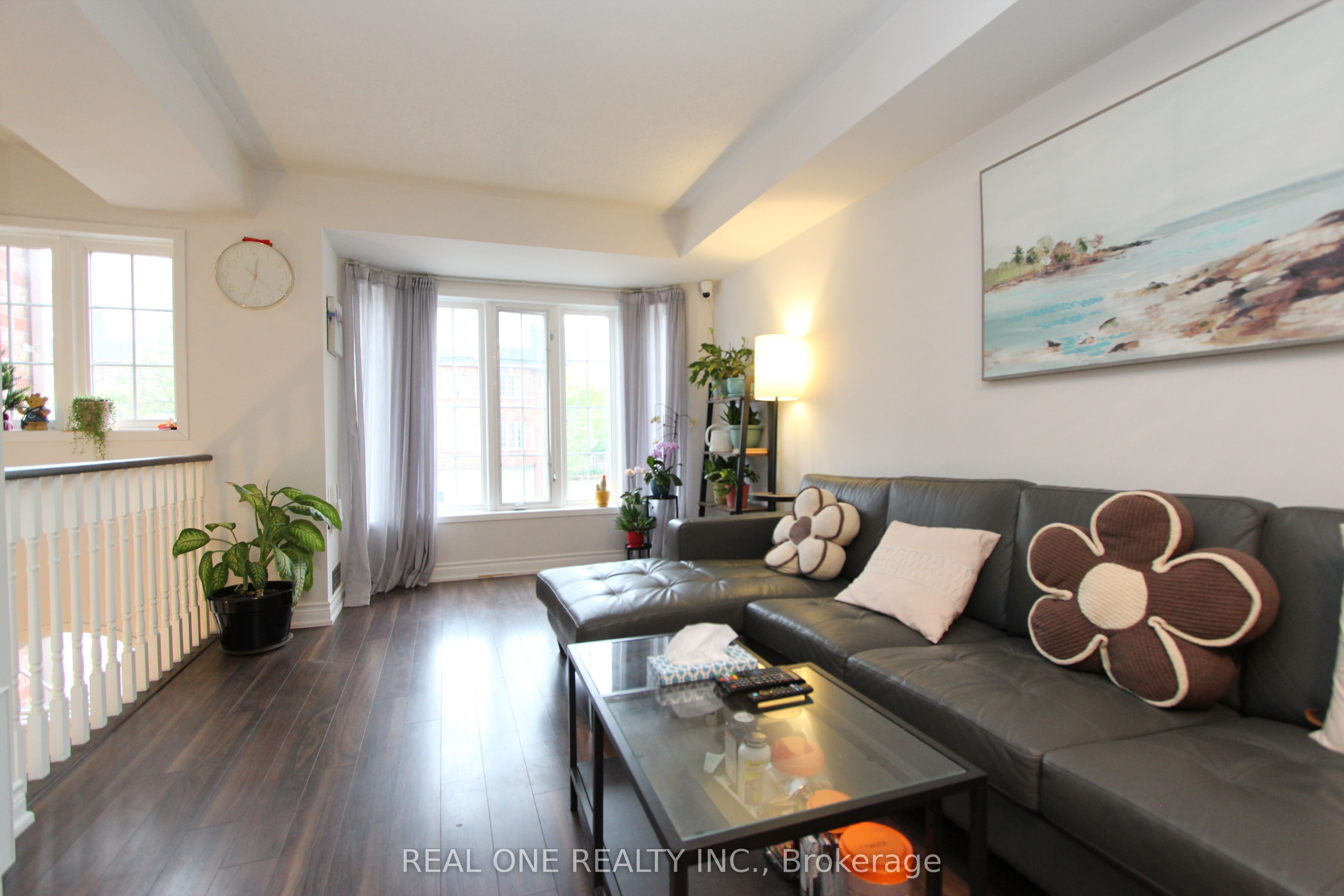 43 Bethune Way