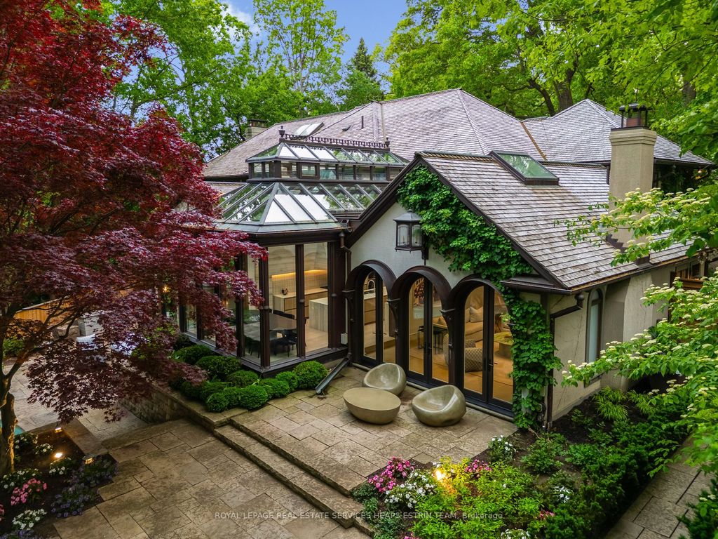 Photo of 25 North Drive, Toronto, ON M9A 4R1 (MLS # W12403537)