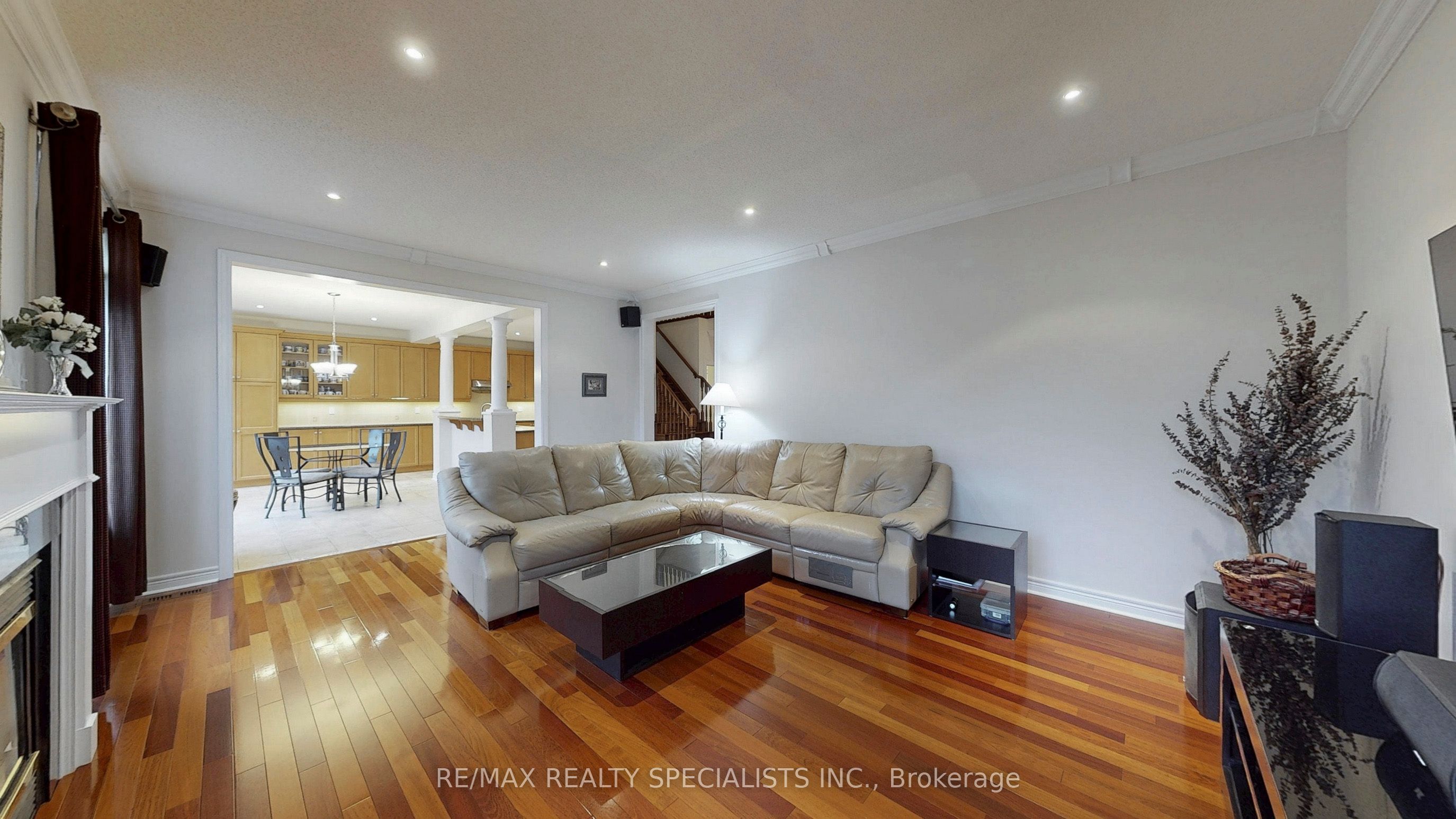 2258 Rochester Circle