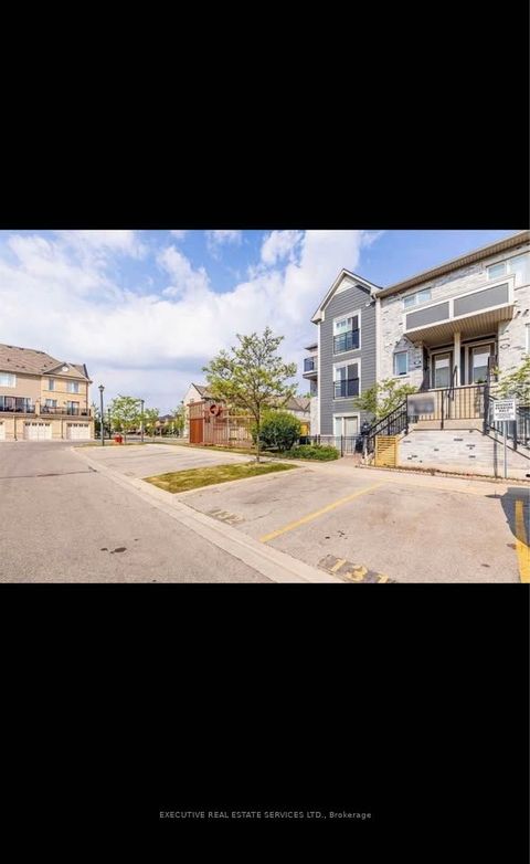 60 Fairwood Circle 110 Brampton ON L6R 0Y6