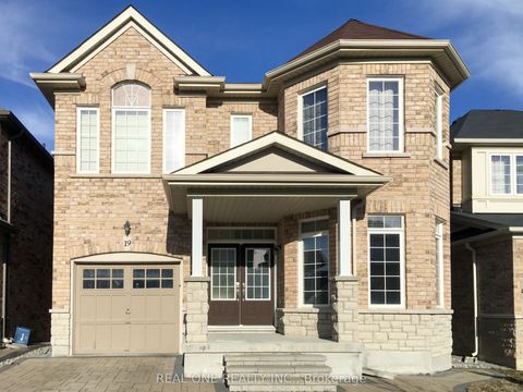19 Fred Mclaren Boulevard Markham ON L6E 0L3