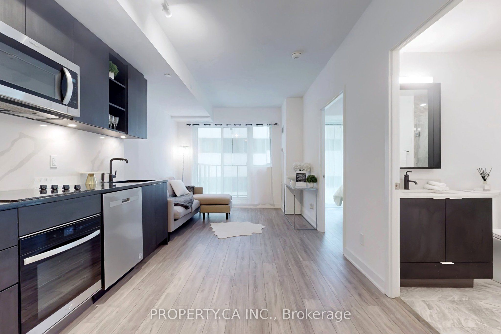 543 Richmond Street W 1029