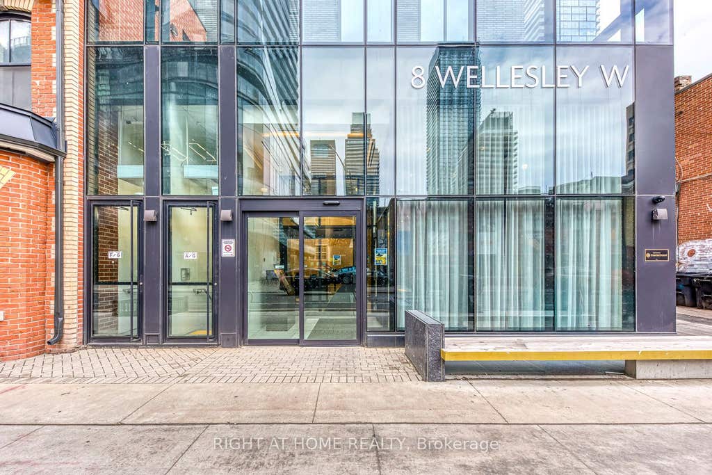 Photo of 8 Wellesley Street W #3112, Toronto, ON M4Y 0J5 (MLS # C13650332)