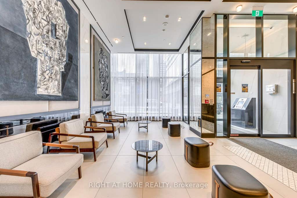 Photo of 8 Wellesley Street W #3112, Toronto, ON M4Y 0J5 (MLS # C13650332)