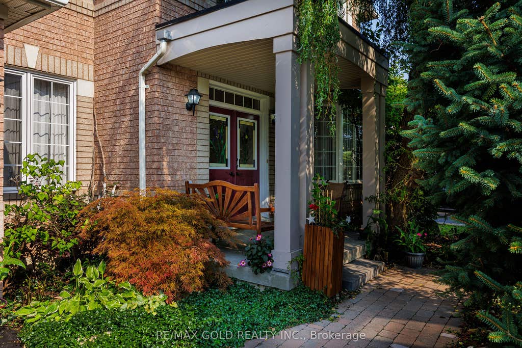 Photo of 40 Maldives Crescent, Brampton, ON L6P 1L3 (MLS # W13623324)