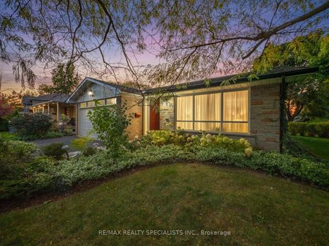 761 Duchess Drive Mississauga ON L4Y 1H6