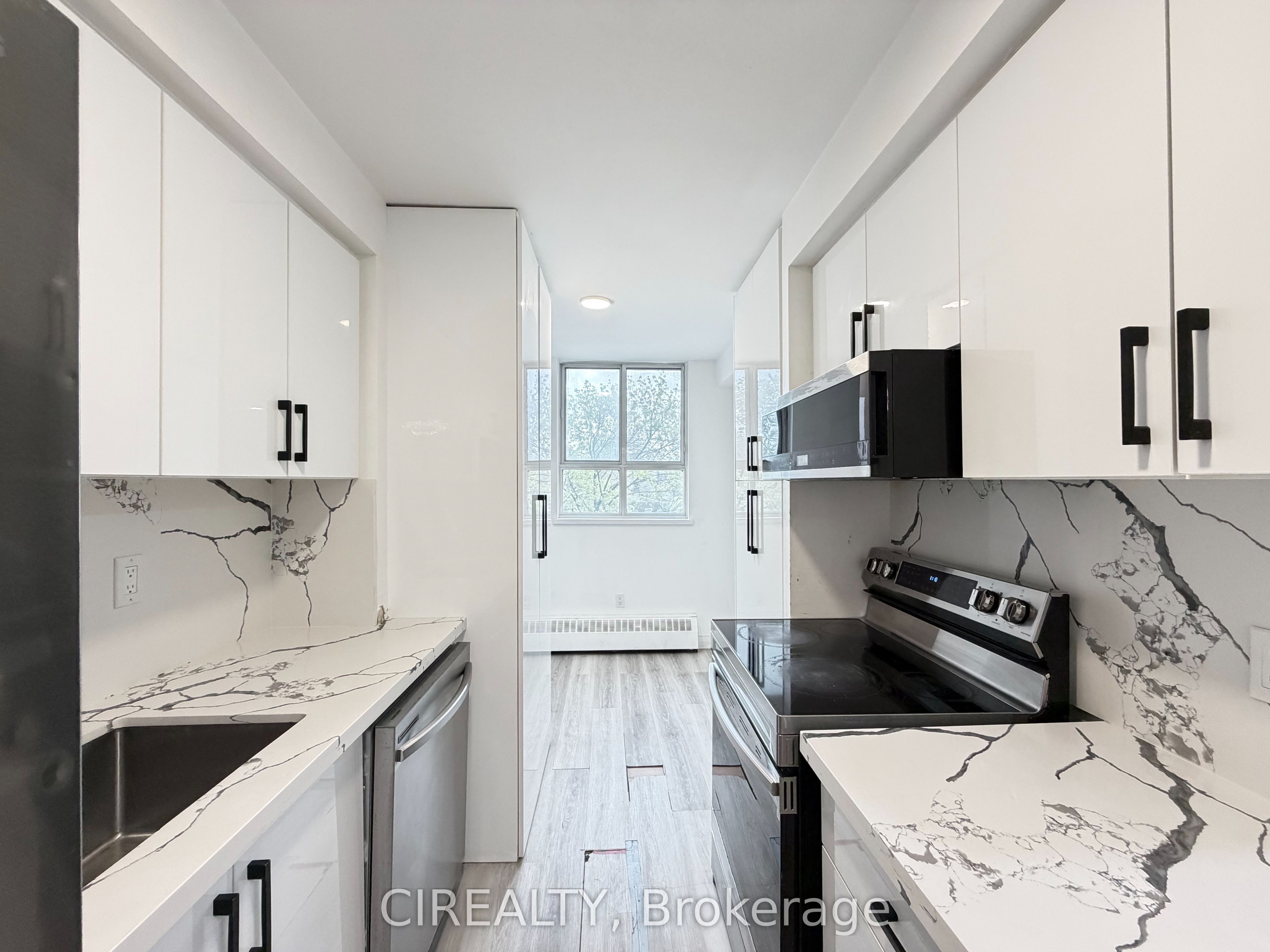 1615 Bloor Street 411