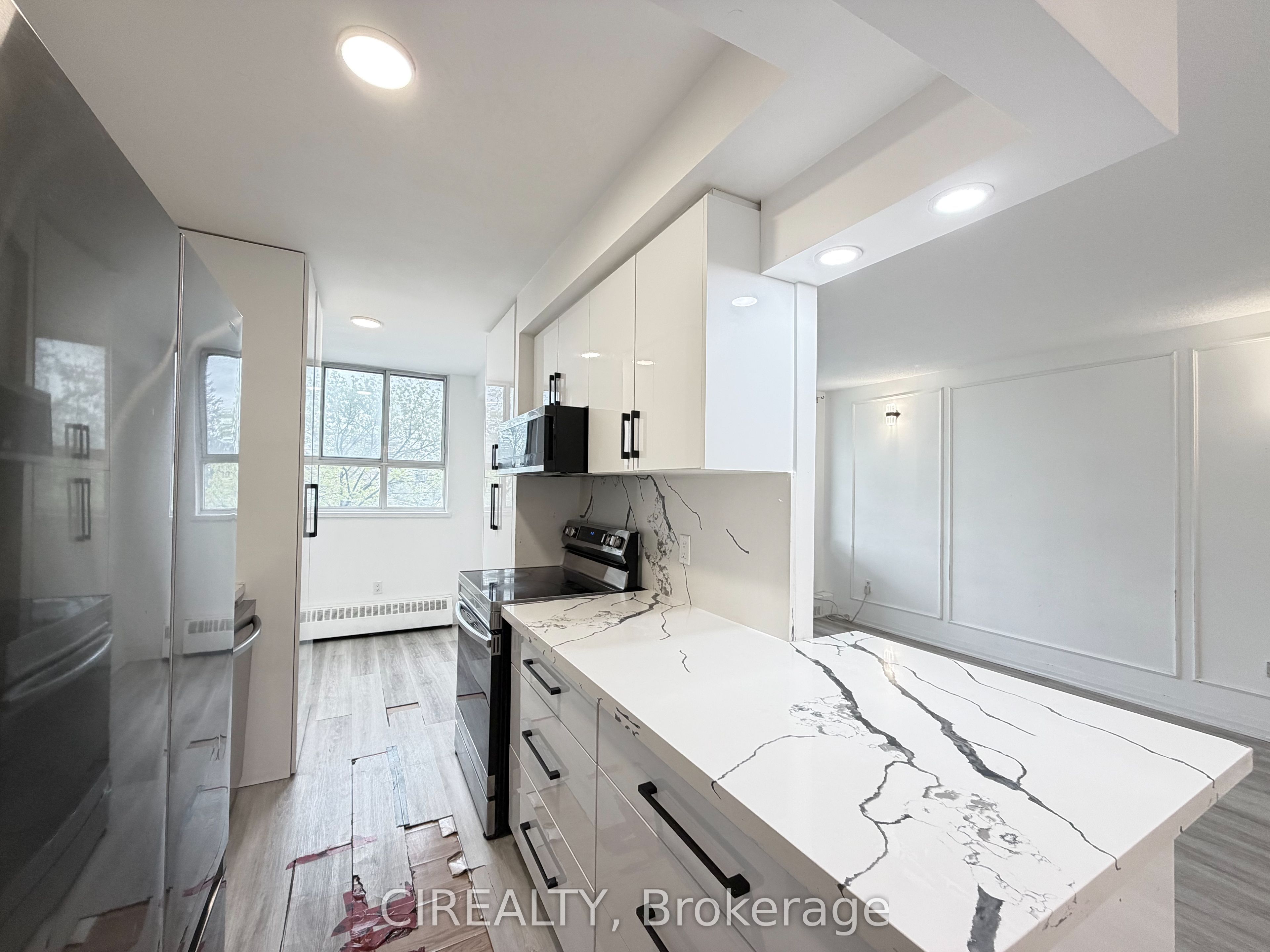 1615 Bloor Street 411