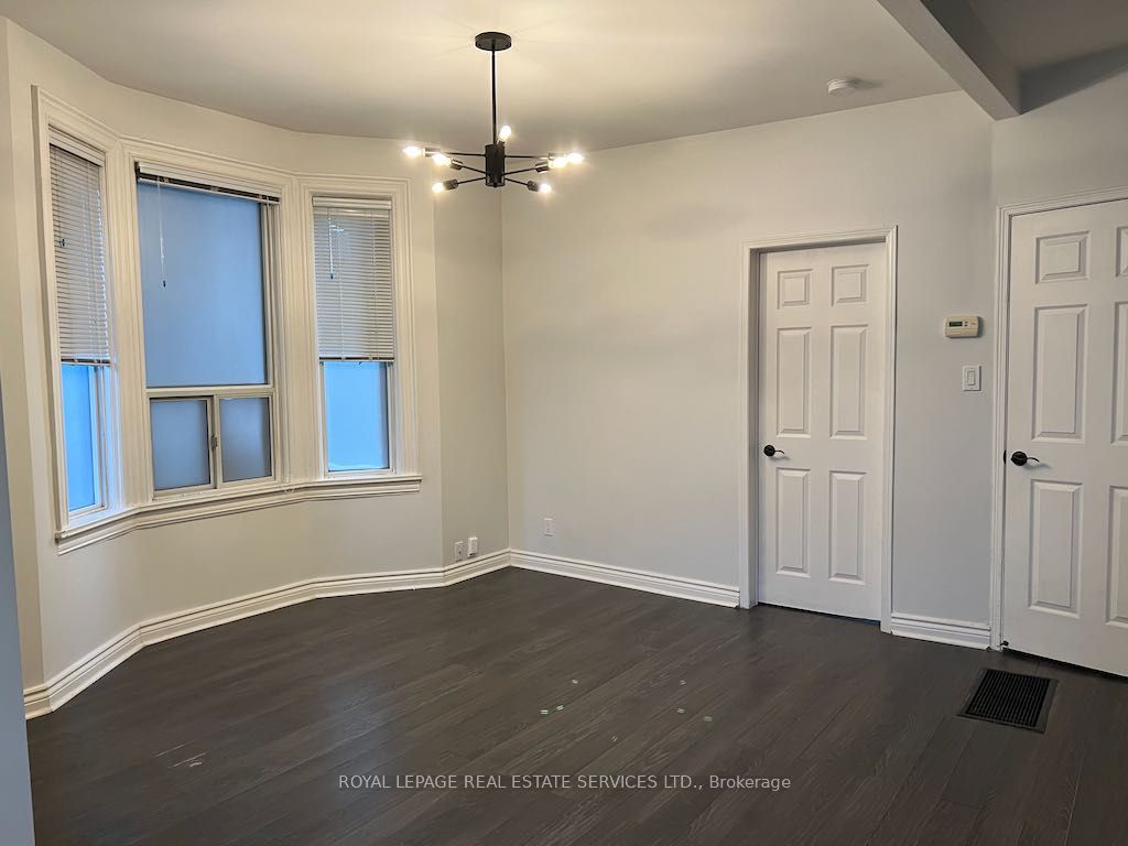 263 Grace Street Main Floor