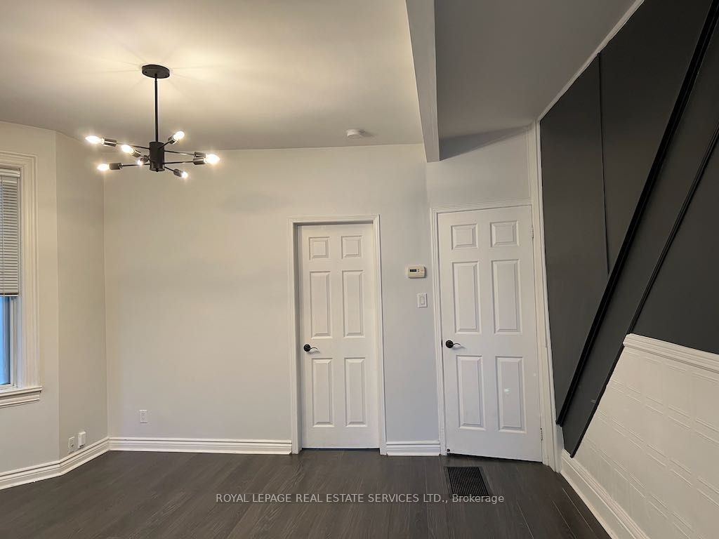 263 Grace Street Main Floor