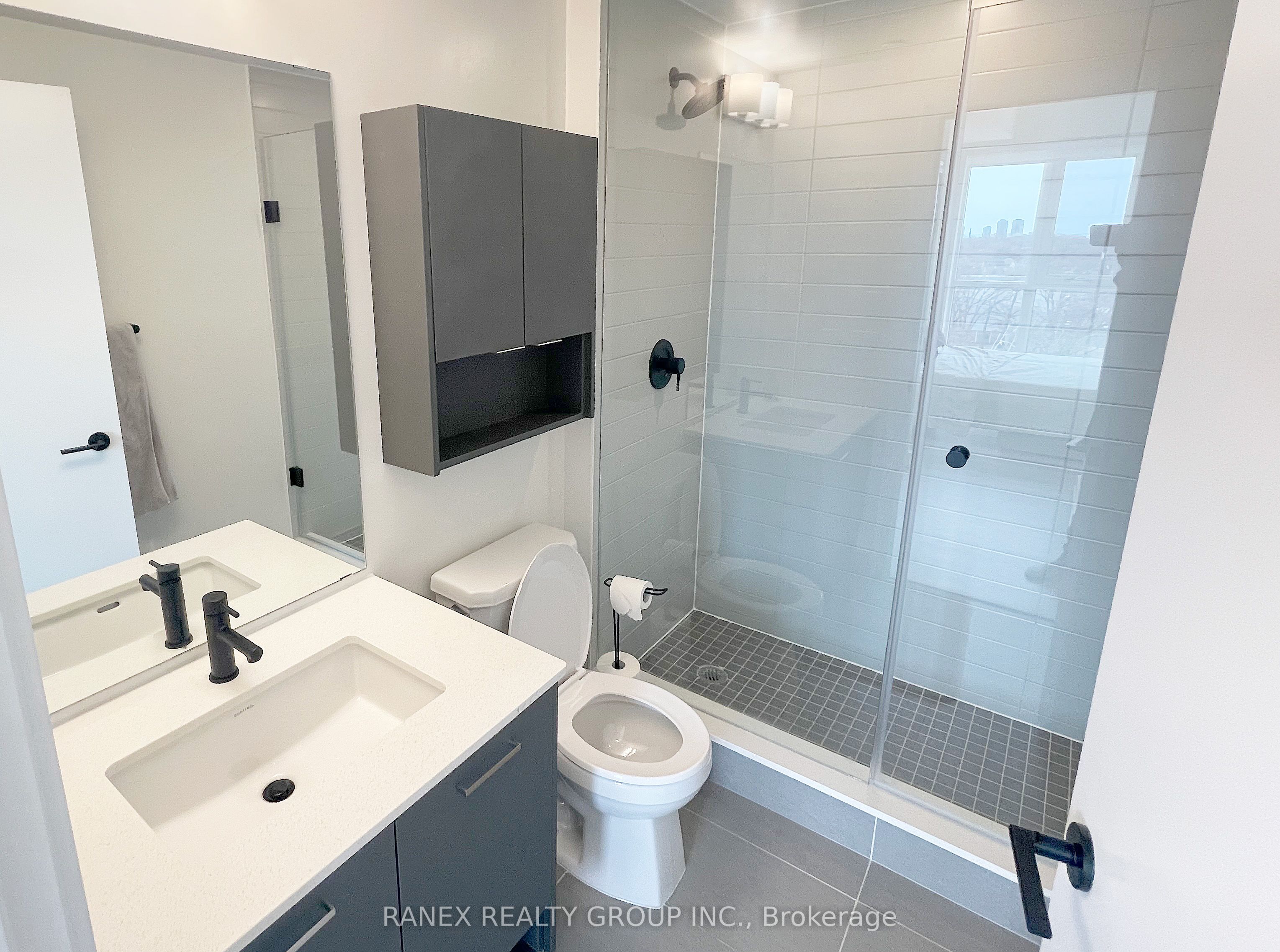 2300 St. Clair Avenue W 808
