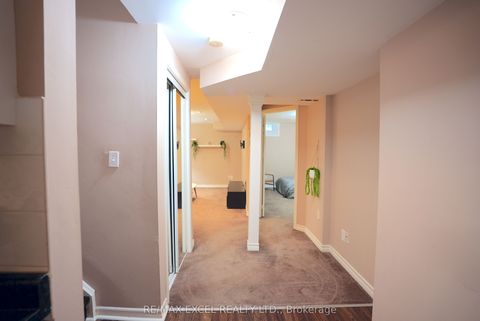 214 Farmstead Road Bsmt Richmond Hill ON L4S 2J6