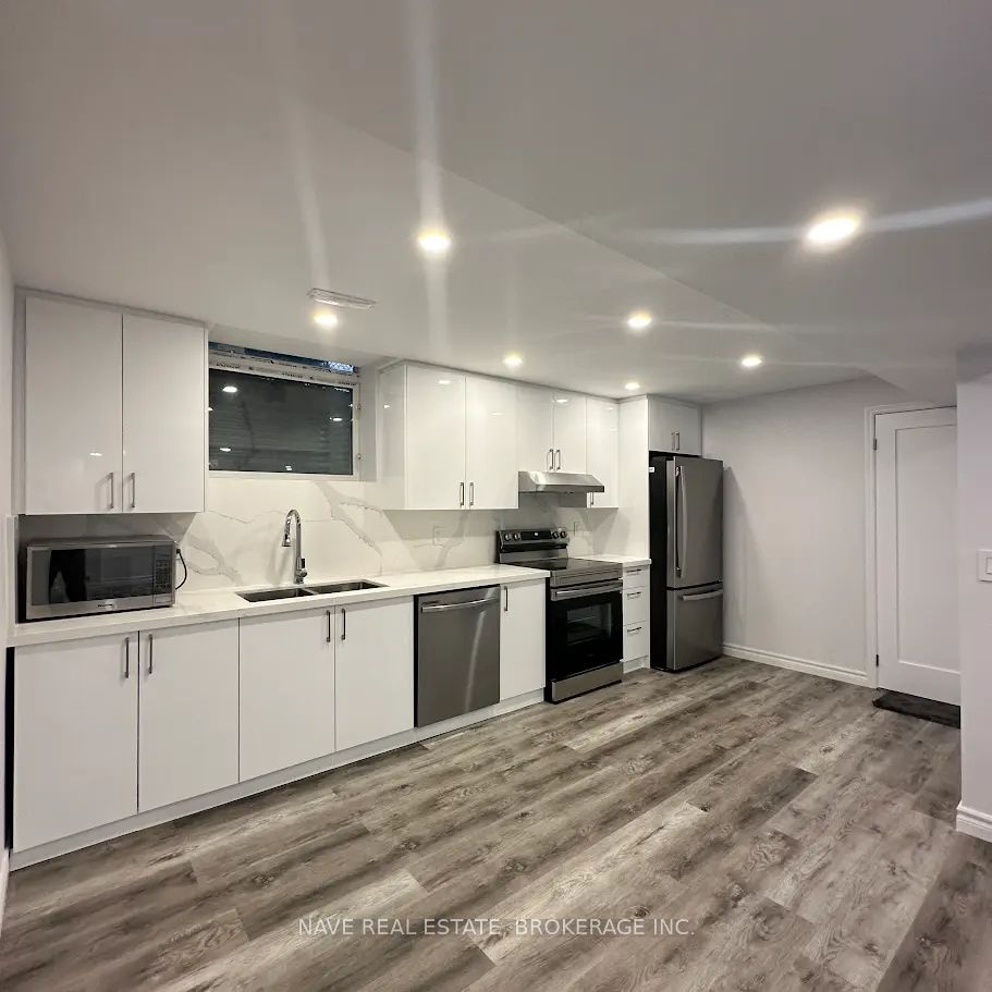 2 Dumaurier Crescent Basement