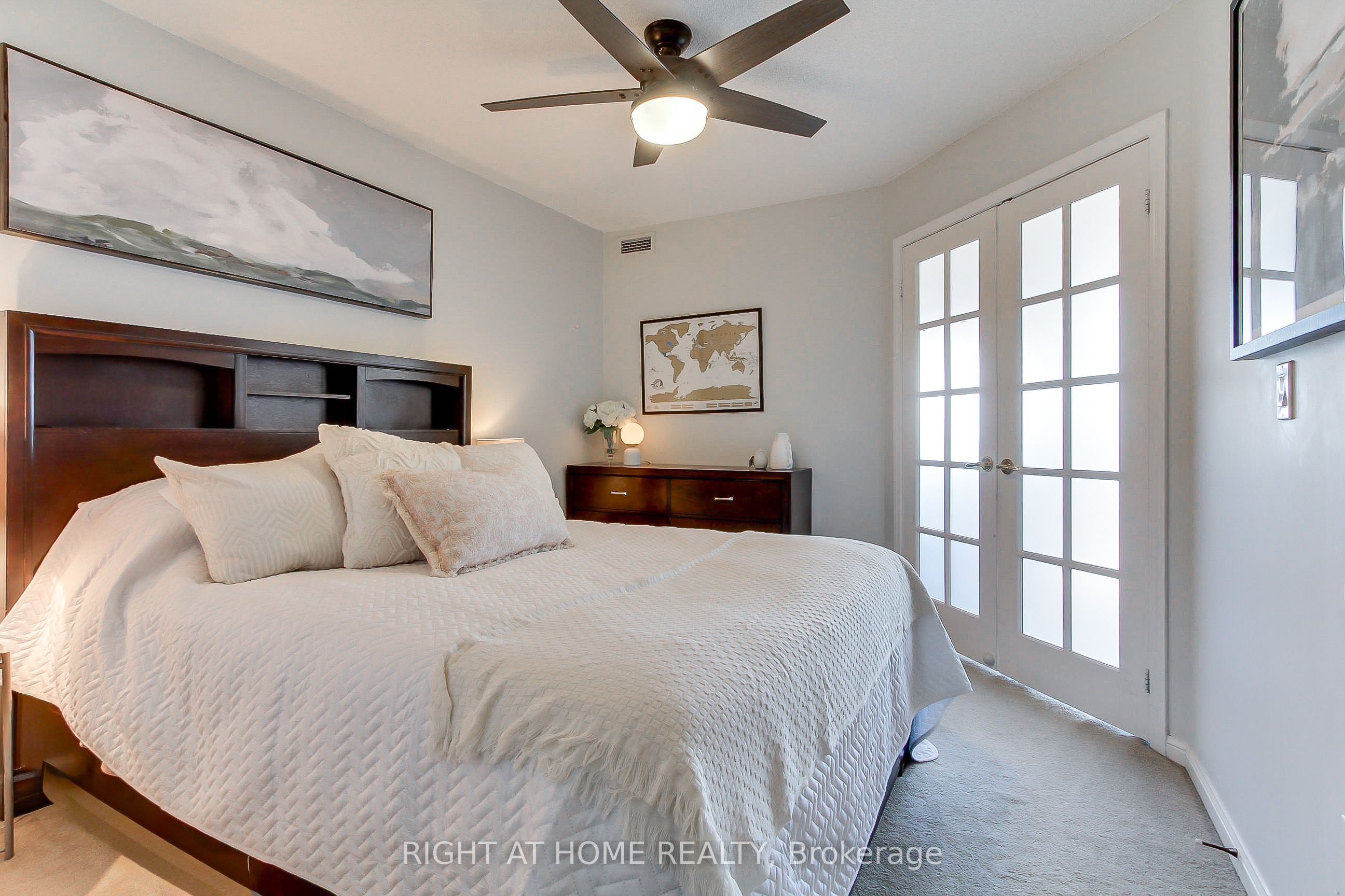 1140 Parkwest Place 1002