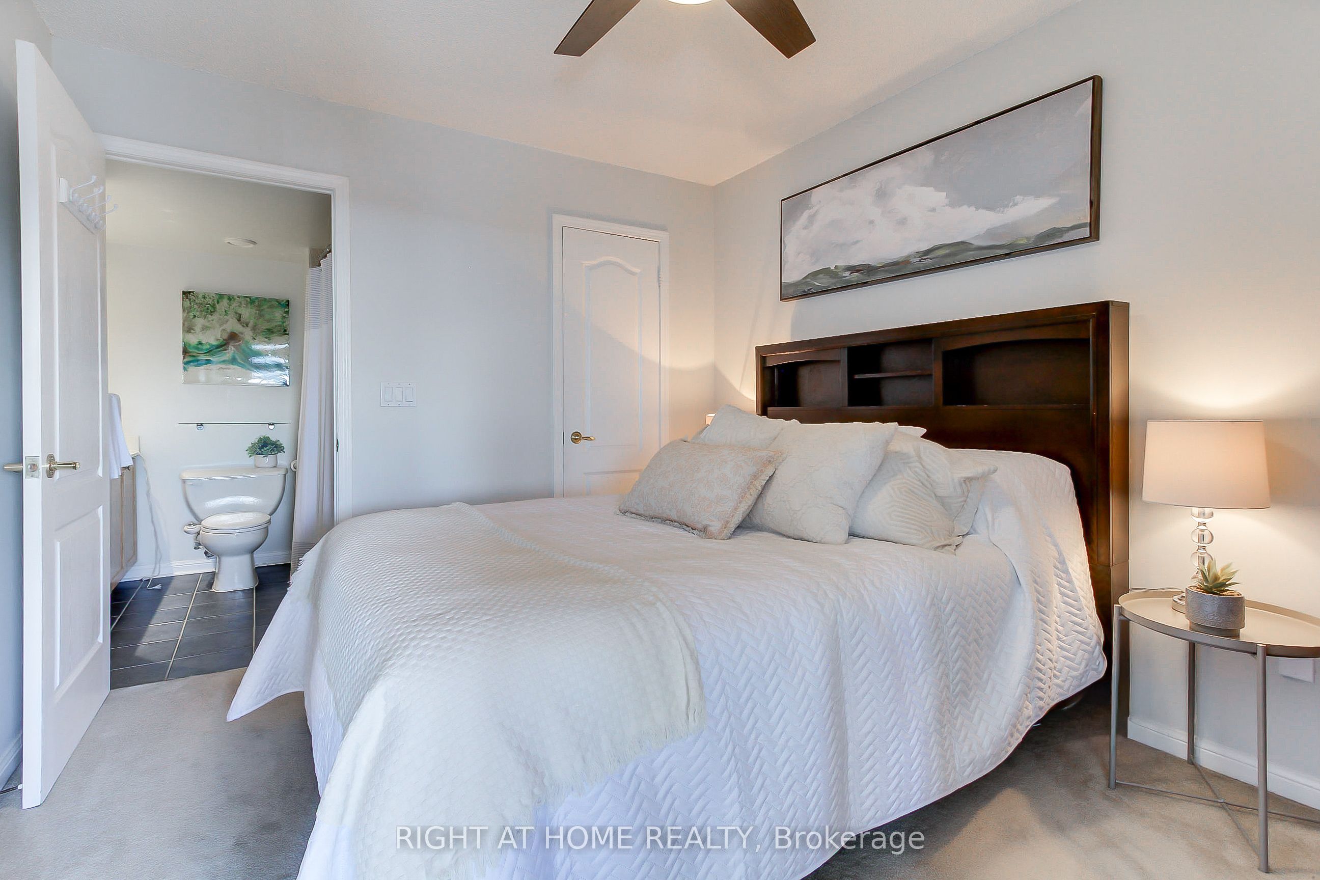 1140 Parkwest Place 1002