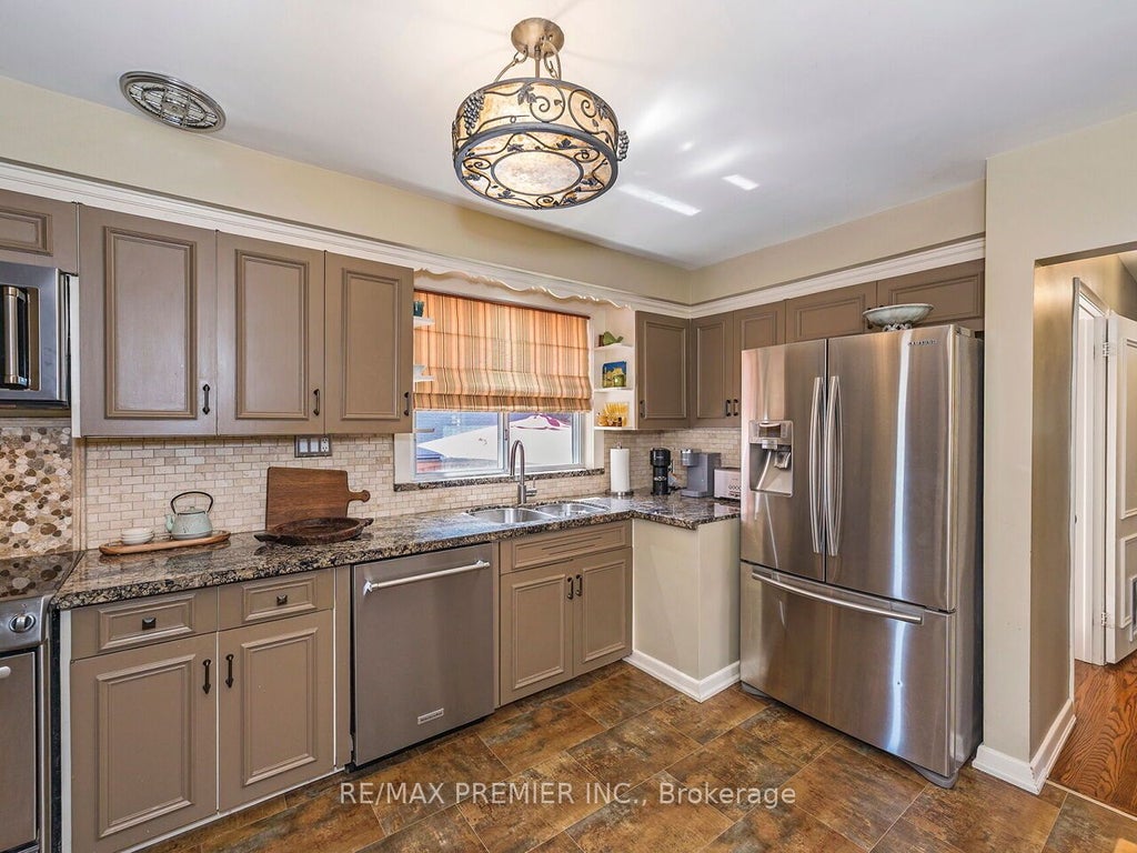 Photo of 2894 Weston Road, Toronto, ON M9M 2S5 (MLS # W13730560)