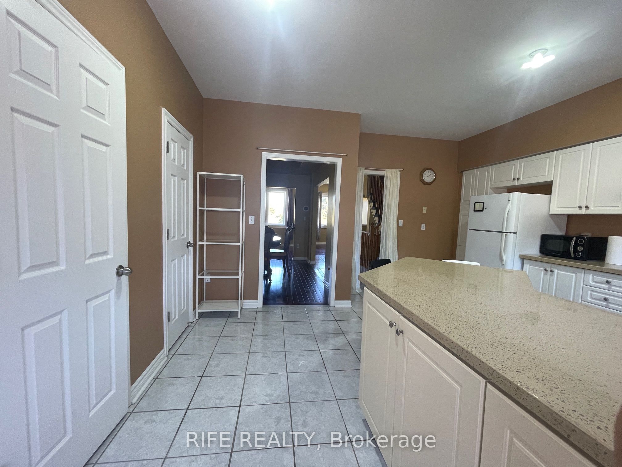 156 Town Centre Boulevard Main