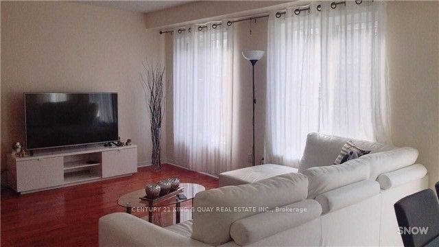 12 Westcliffe Crescent