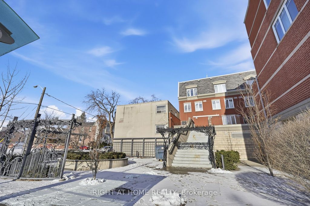 Photo of 3400 Lake Shore Boulevard W #217, Toronto, ON M8W 4Z9 (MLS # W13020062)