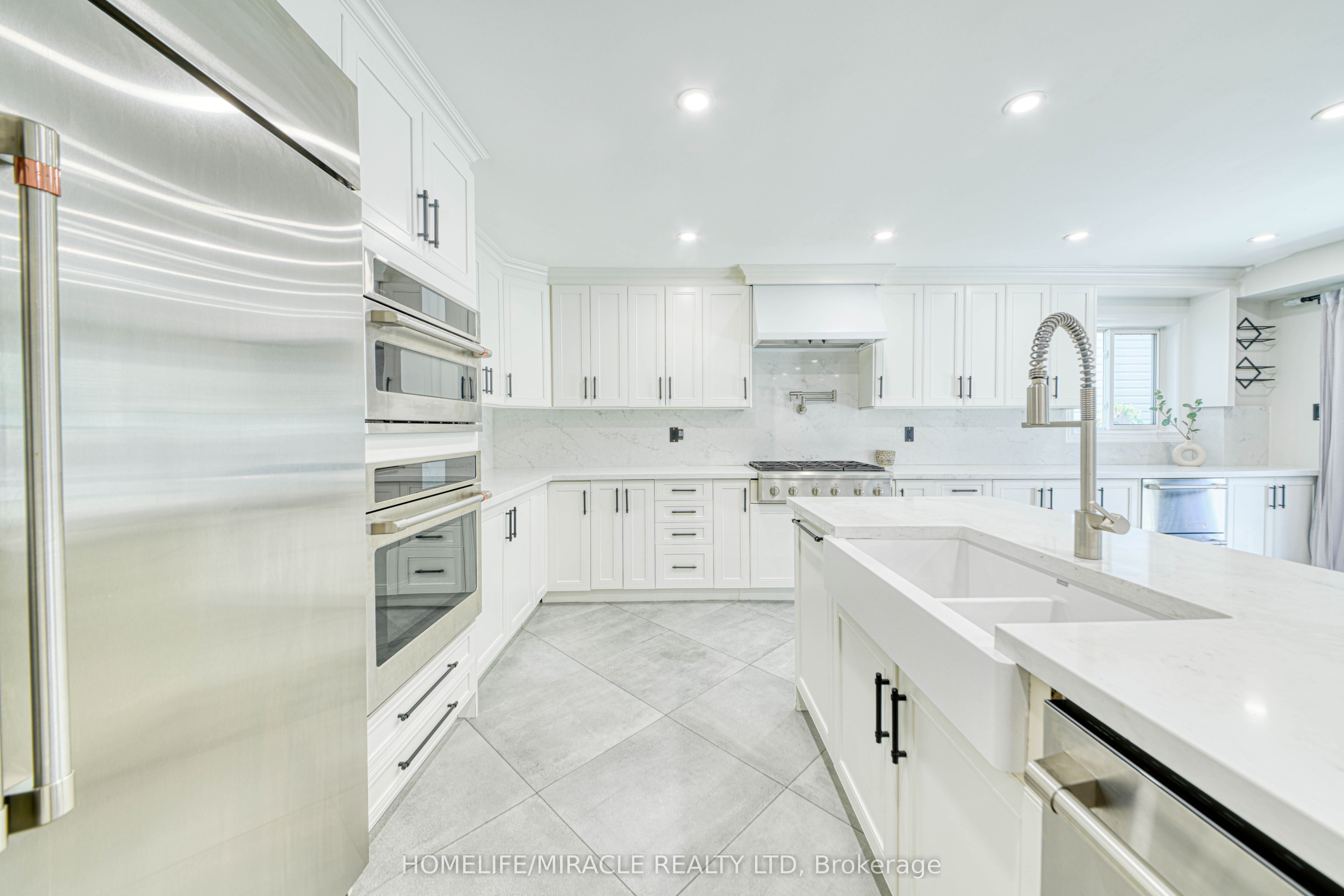 1350 Aldergrove Drive