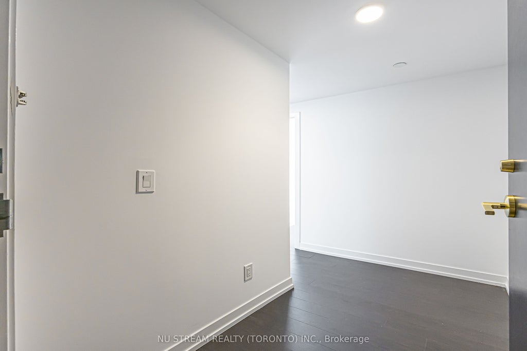Photo of 85 Wood Street #1512, Toronto, ON M4Y 0E8 (MLS # C13648034)