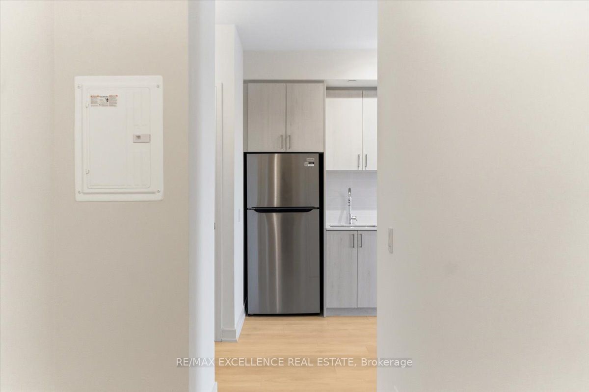 8020 Derry Road 1005B