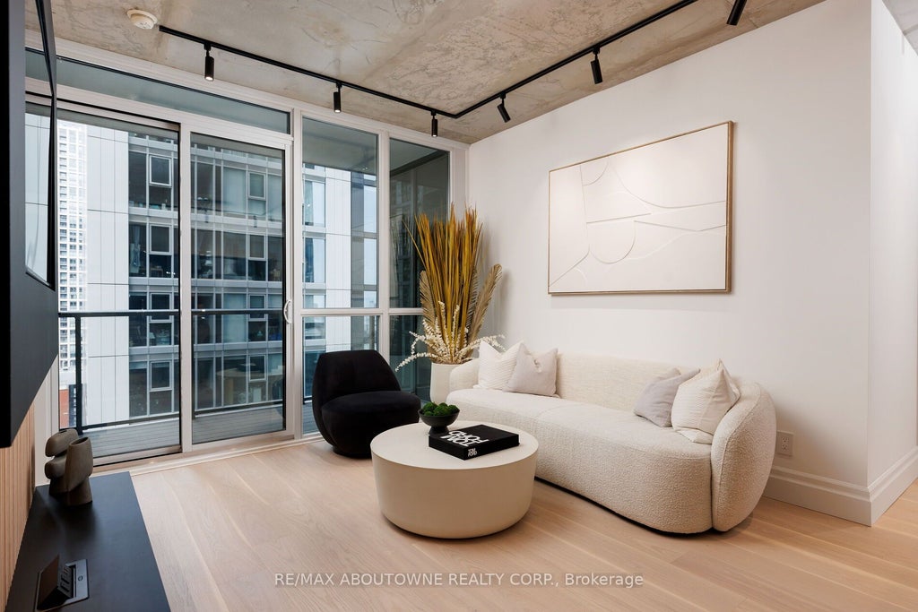 Photo of 88 Blue Jays Way #2301, Toronto, ON M5V 0L7 (MLS # C13568608)