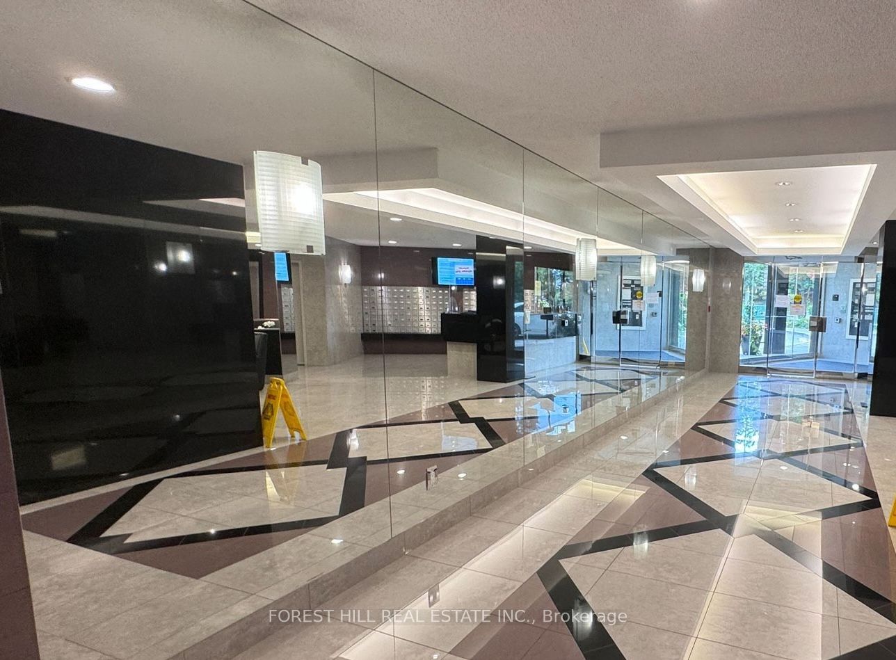 7250 Yonge Street Ph109