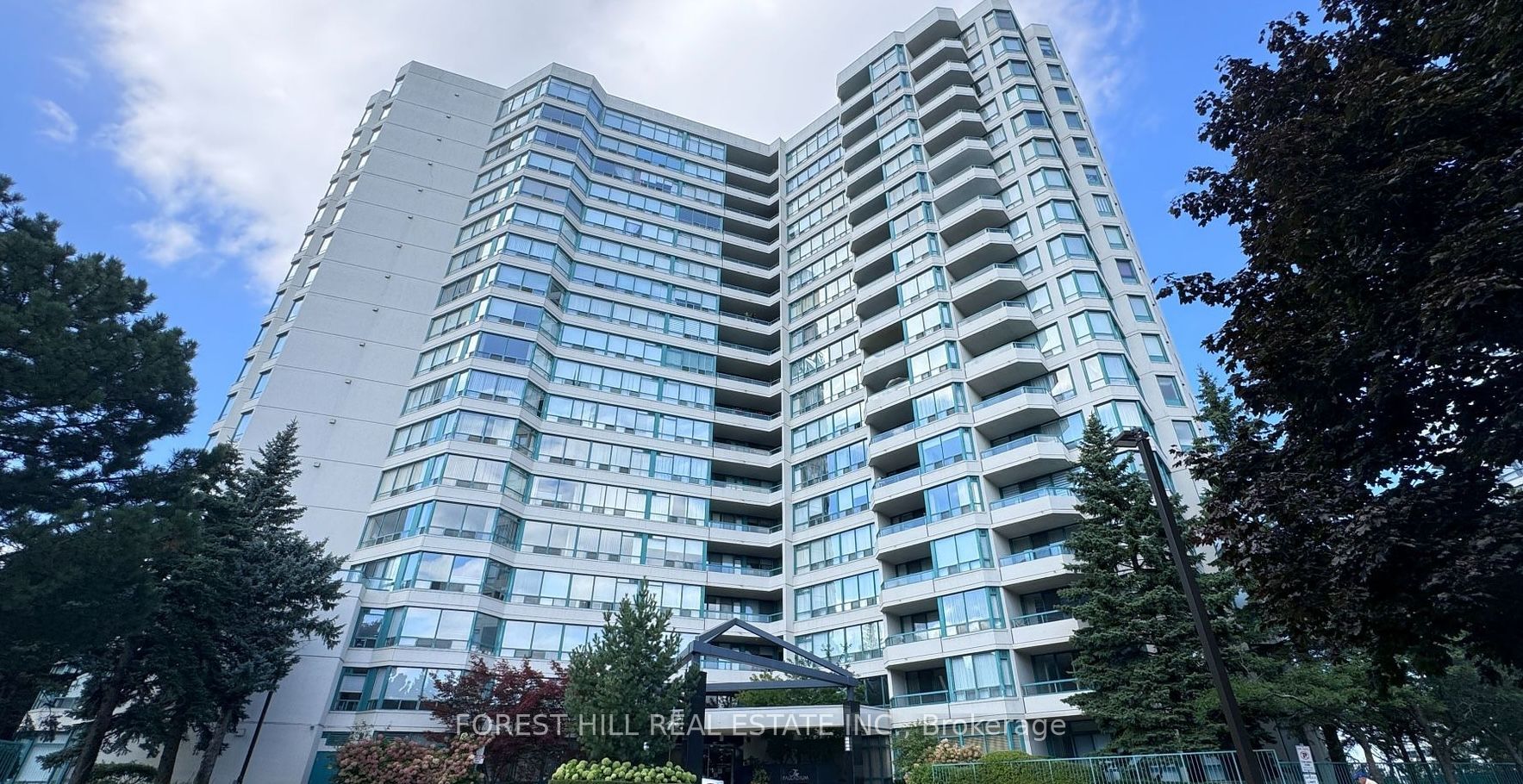 7250 Yonge Street Ph109