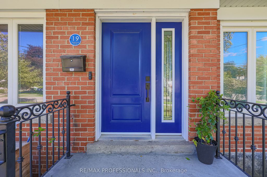 Photo of 19 Sealcove Drive, Toronto, ON M9C 2C3 (MLS # W12994660)