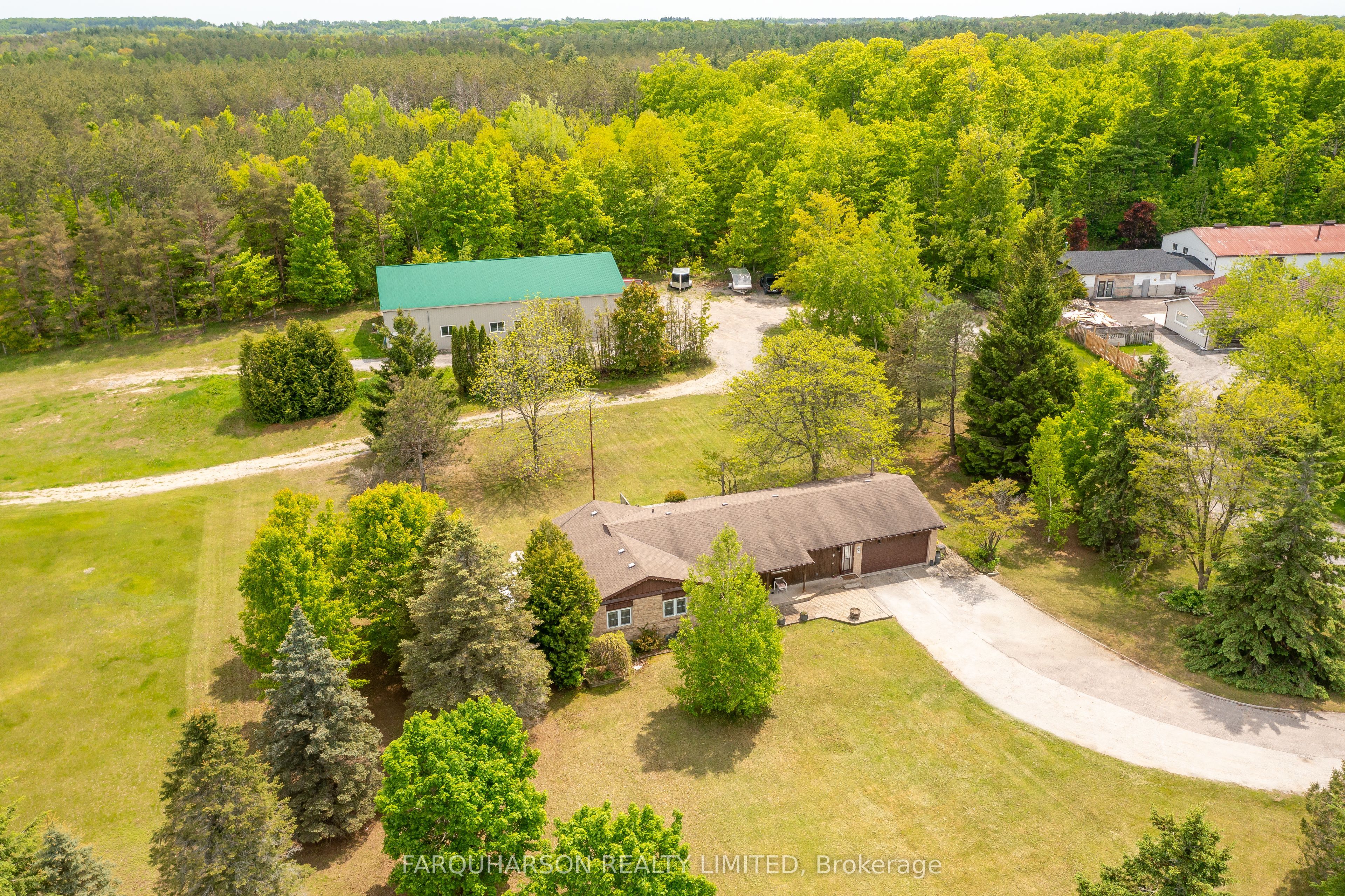 4749 Aurora Road