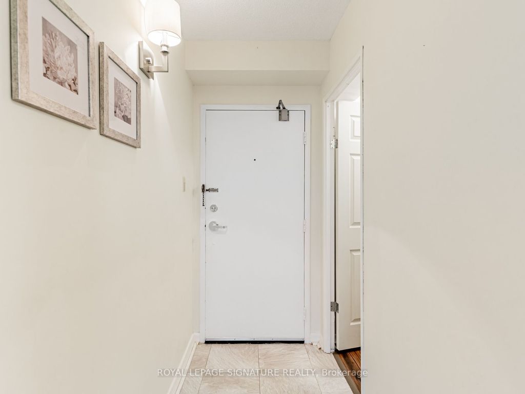 Photo of 121 Ling Road #413, Toronto, ON M1E 4Y2 (MLS # E12421315)