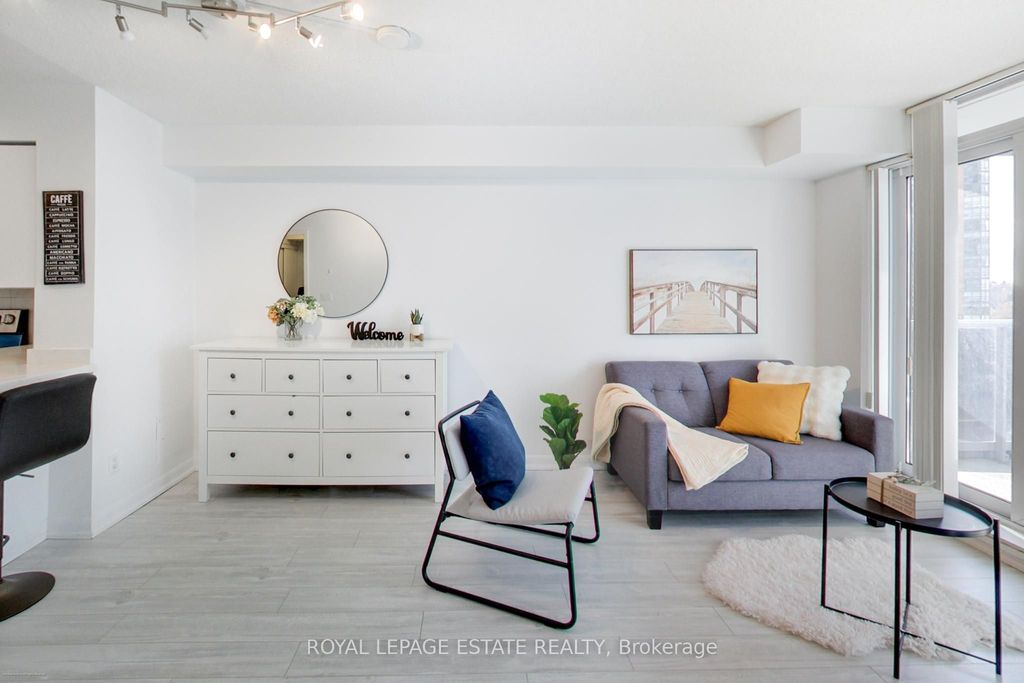 Photo of 4978 Yonge Street #808, Toronto, ON M2N 7G8 (MLS # C12736962)