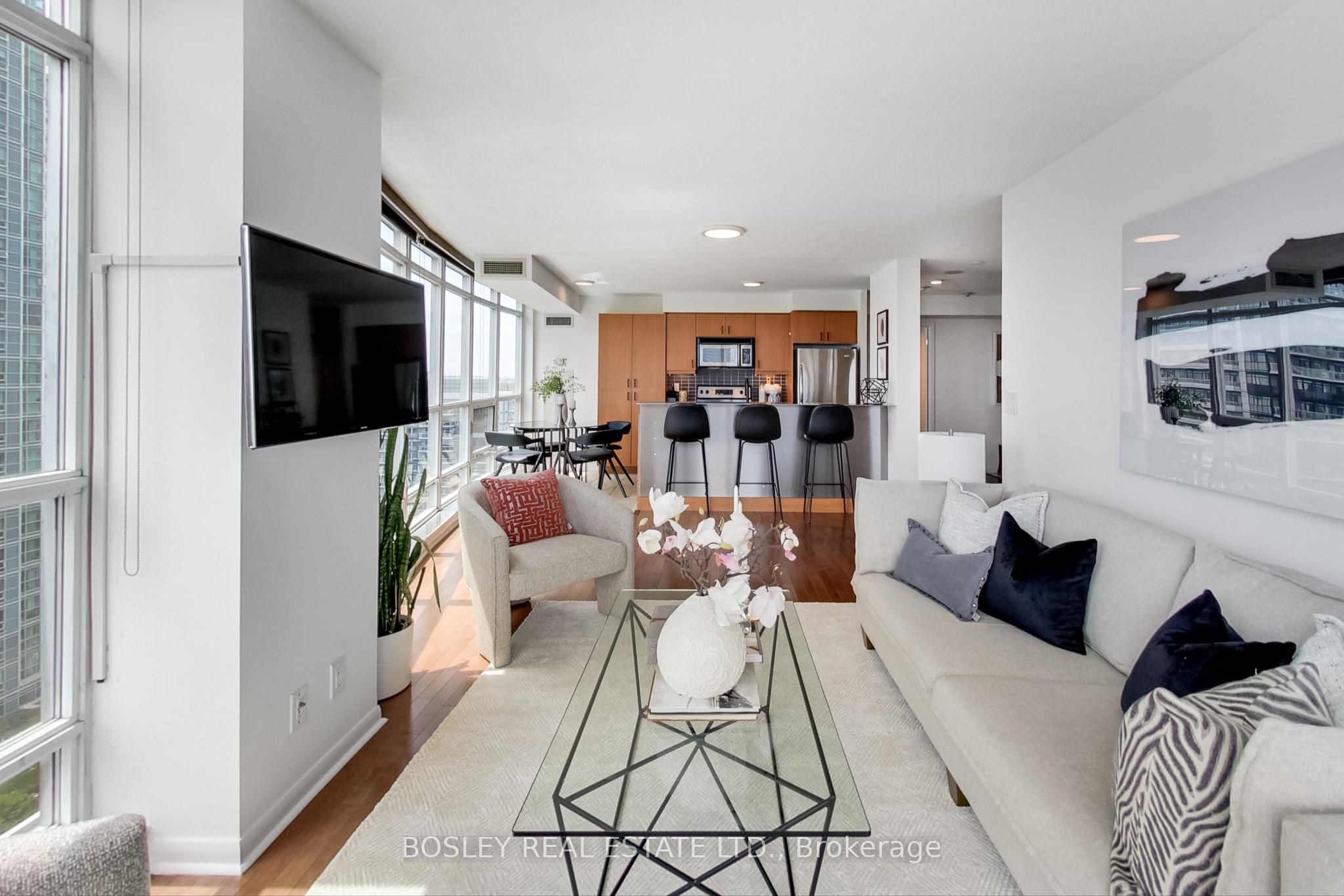 185 Legion Road N 1607