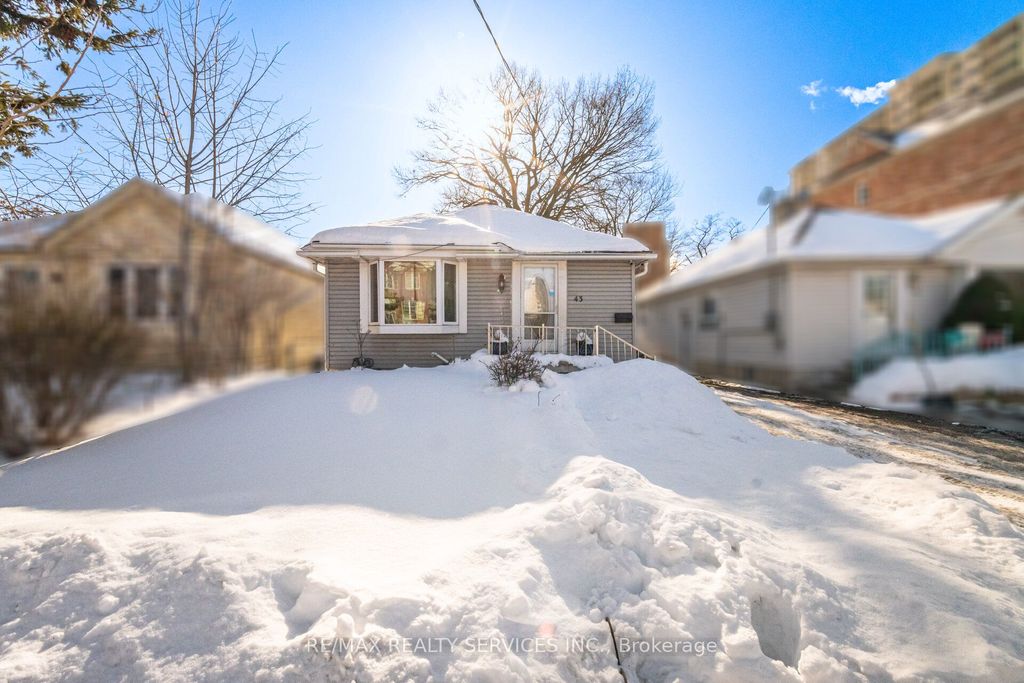Photo of 43 Harding Avenue, Toronto, ON M6M 3A3 (MLS # W12760656)