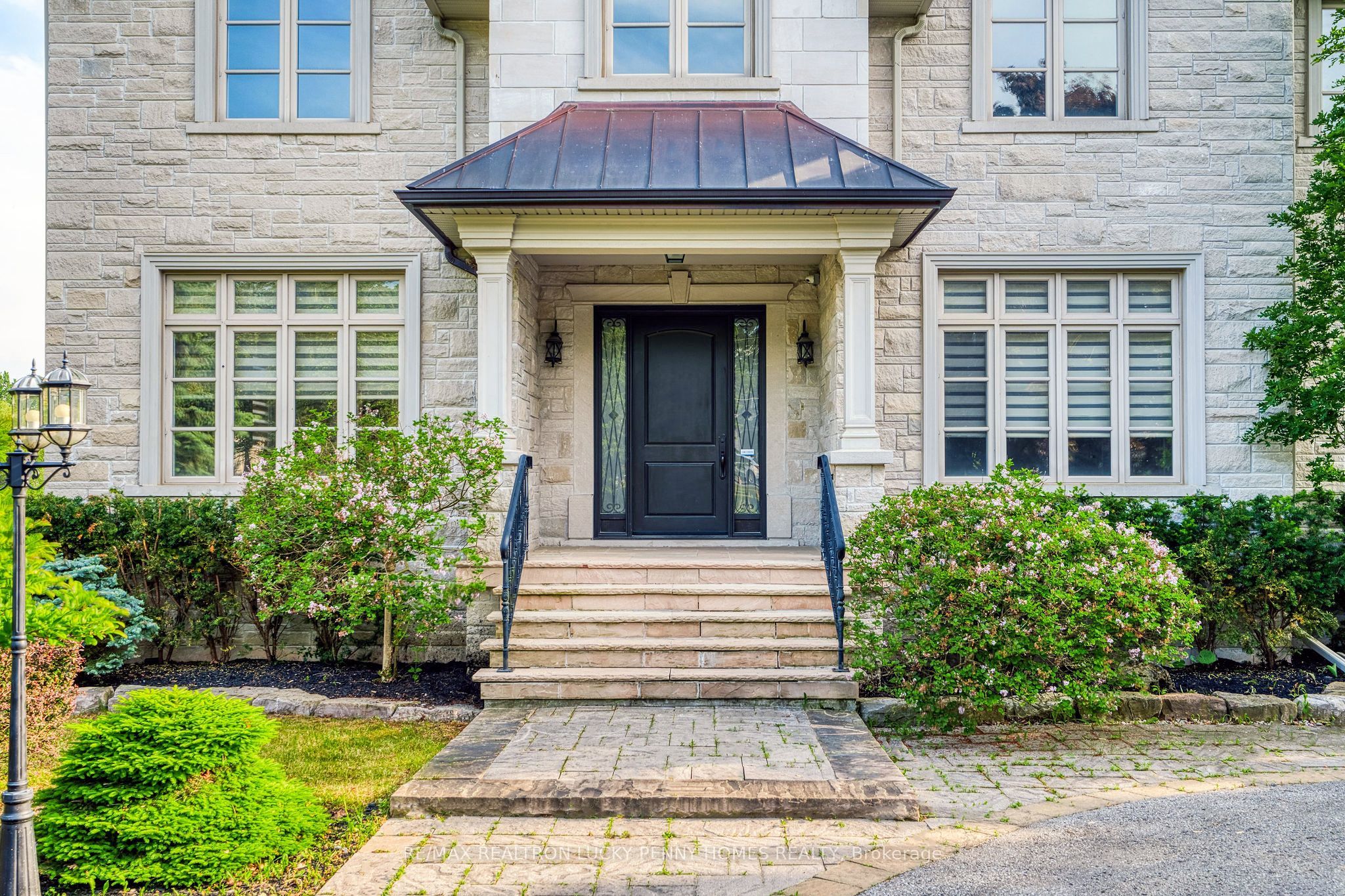 60 Cachet Parkway