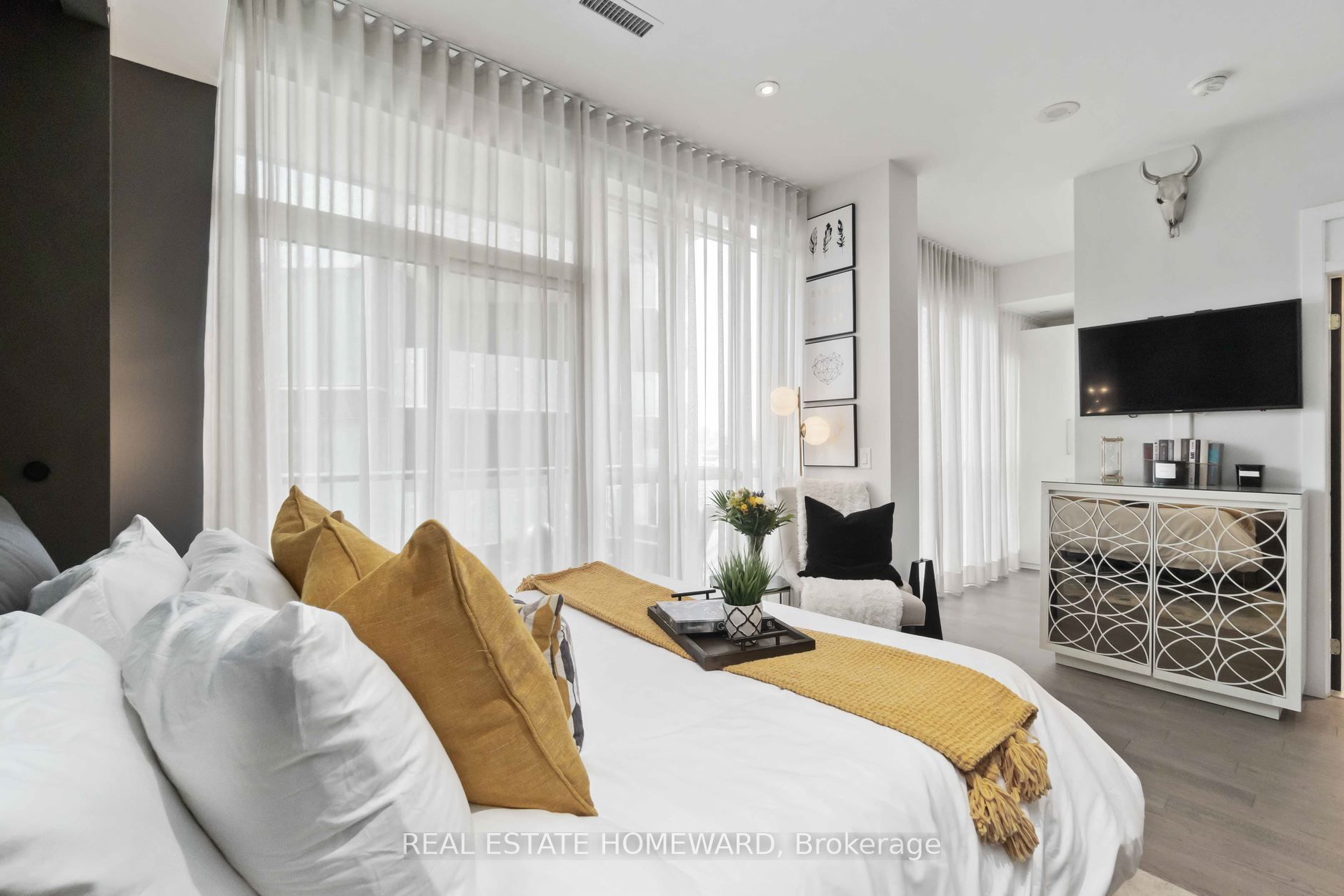 32 Davenport Road 1401
