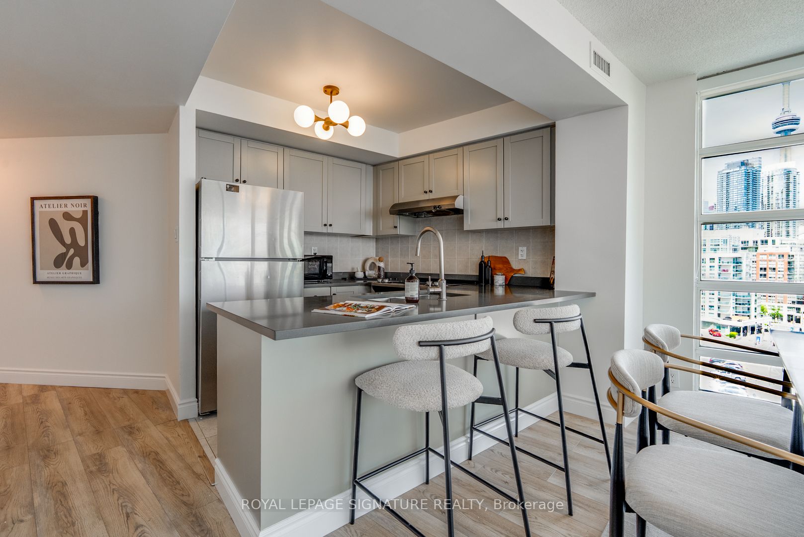 650 Queens Quay W 1007