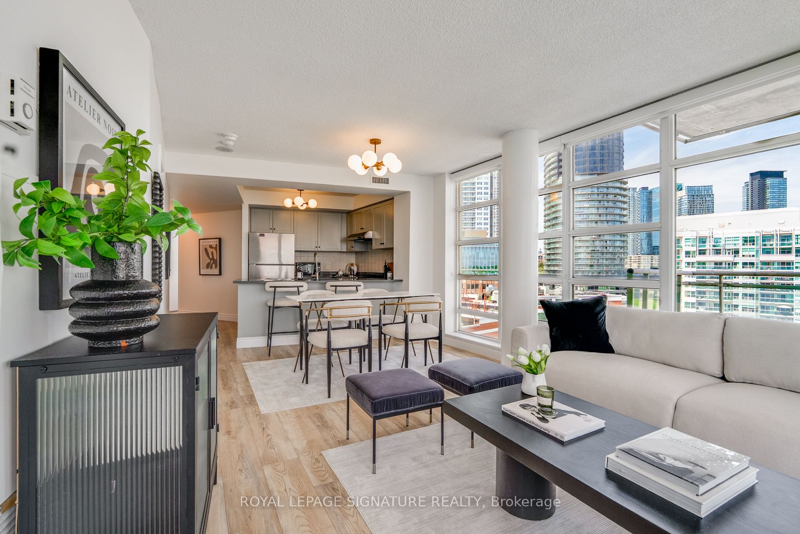 650 Queens Quay W 1007