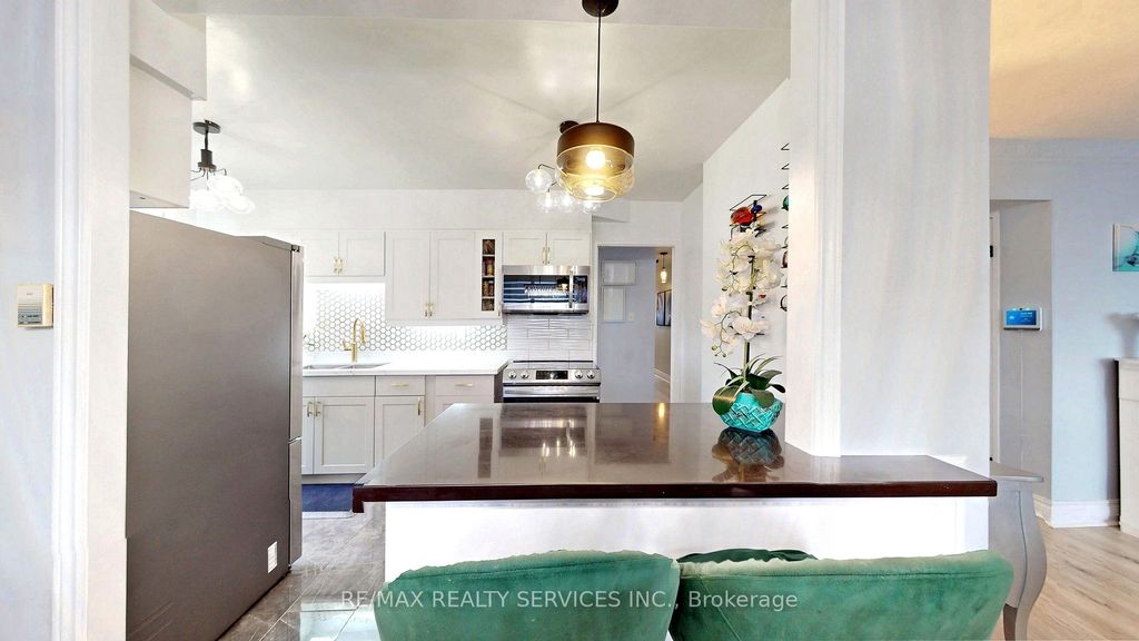 Photo of 551 The West Mall N/A #1219, Toronto, ON M9C 1G7 (MLS # W12453395)