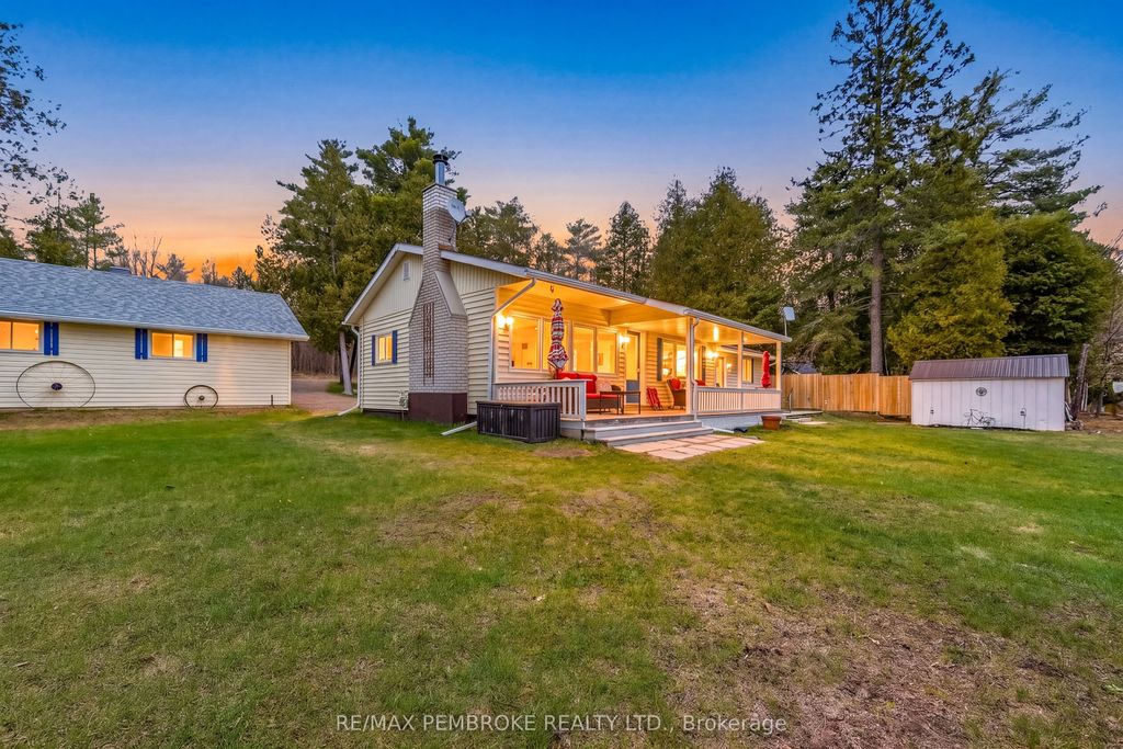 Photo of 229 Holiday Lane, North Algona Wilberforce, ON K0J 1T0 (MLS # X13140260)