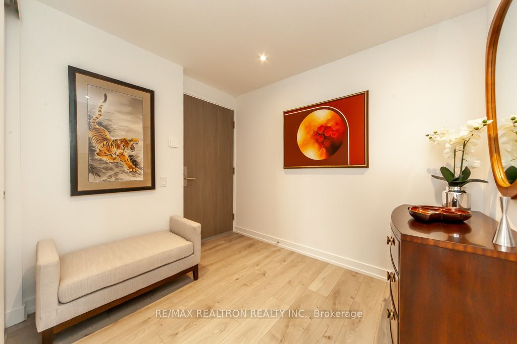 Photo of 161 Roehampton Avenue #4004, Toronto, ON M4P 0C8 (MLS # C12895398)