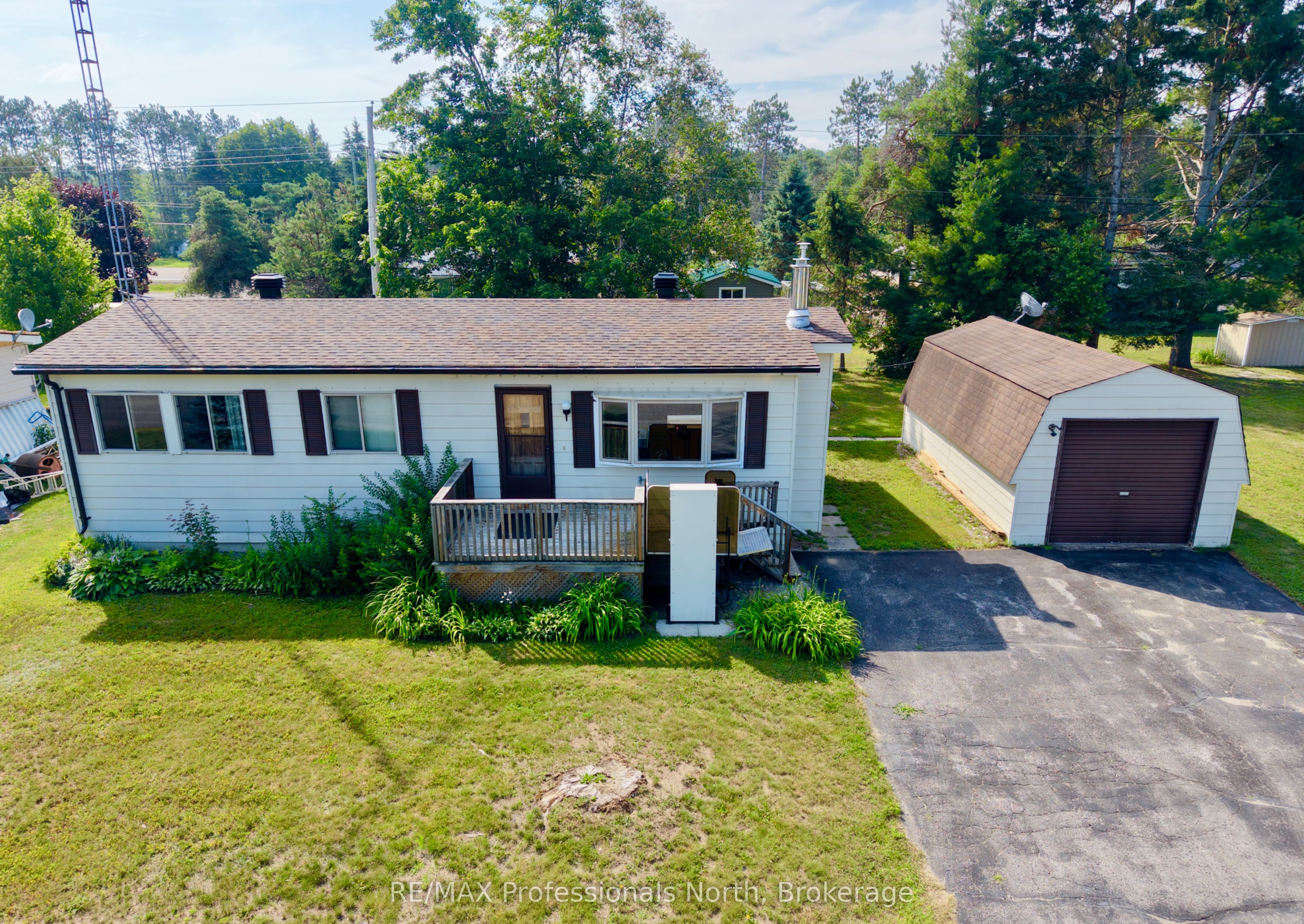 Photo 1 of 44 — 1034 Eighth Lane, Minden Hills, ON K0M 2K0