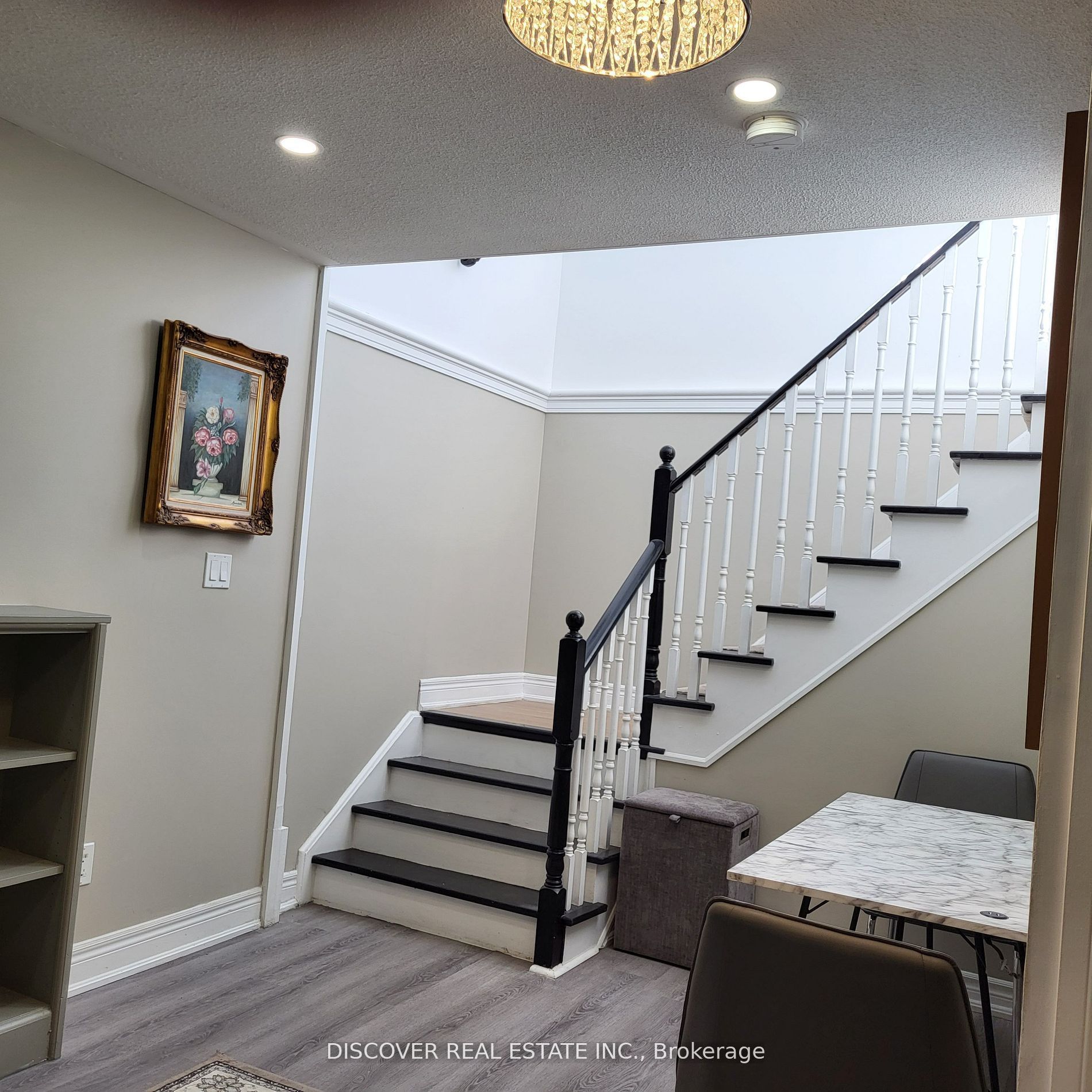 3286 Flagstone Drive Basement Apartment