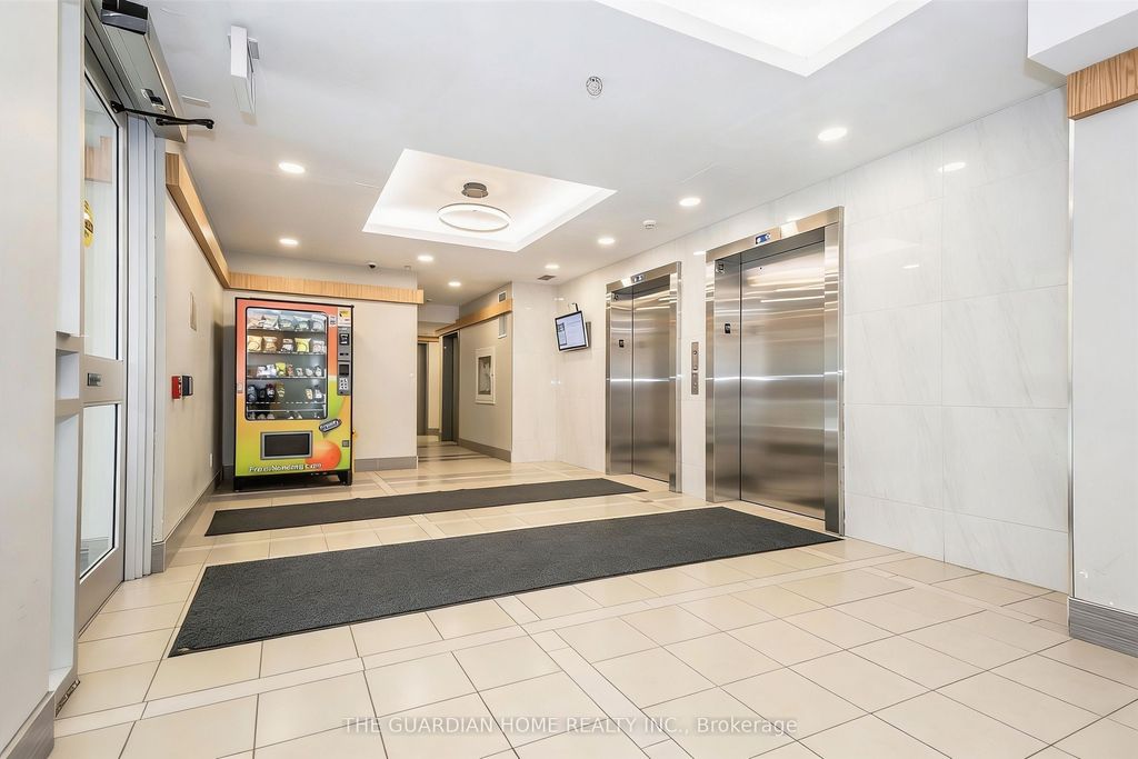 Photo of 258A Sunview Street #1210, Waterloo, ON N2L 0H6 (MLS # X13045314)