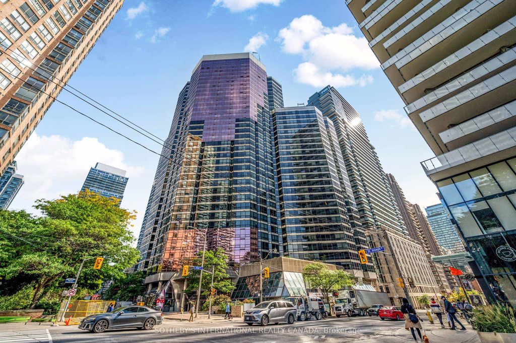 Photo of 1001 Bay Street #716, Toronto, ON M5S 3A6 (MLS # C12461270)