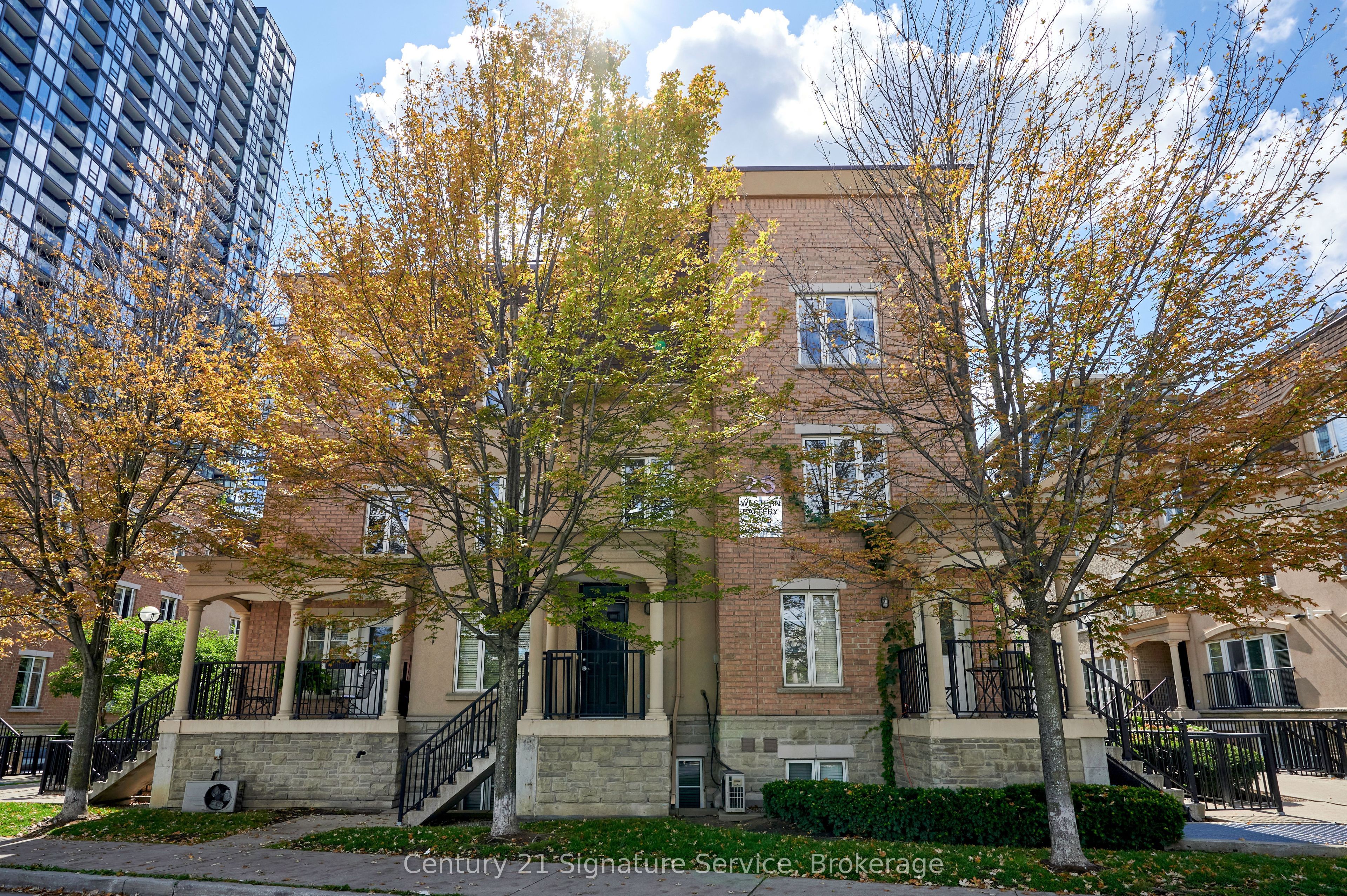 26 Western Battery Road 207