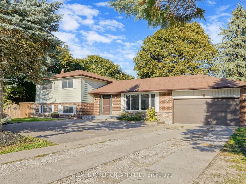 Photo of 15 Jasmine Crescent, Whitchurch-Stouffville, ON L4A 7X4 (MLS # N12788172)