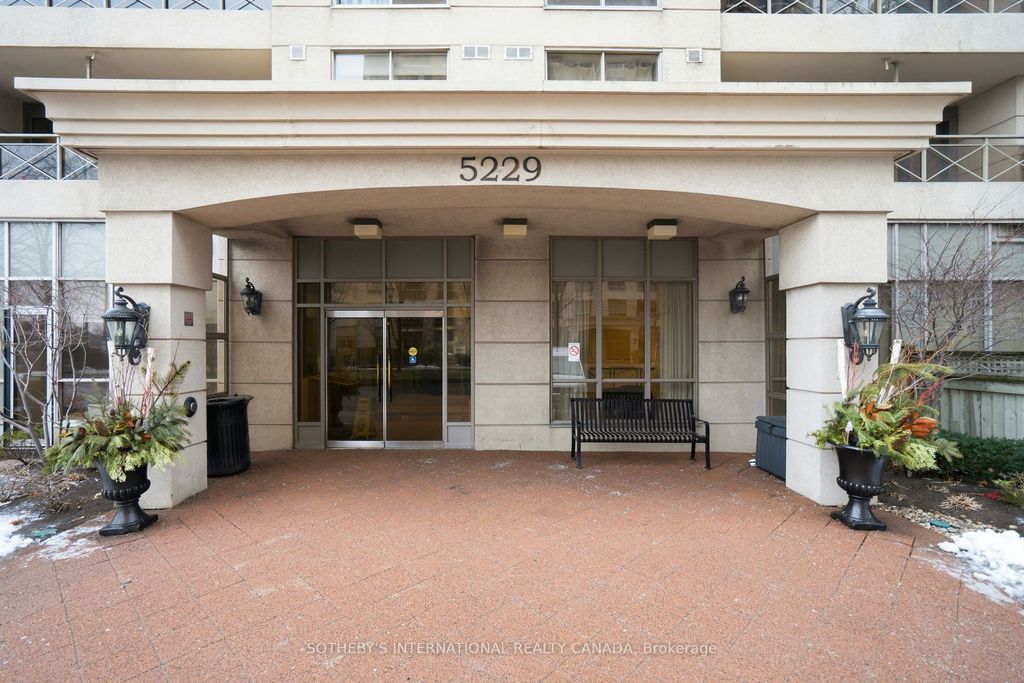 Photo of 5229 Dundas Street W #707, Toronto, ON M9B 6L9 (MLS # W12784812)